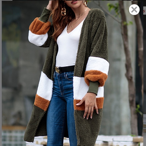 Luxurious Women’s Coat - Picture 3 of 5